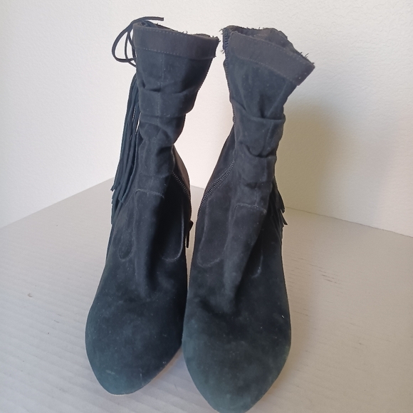 INC Wedge Ankle/Calf Bootie Women's Size 7.5 Black Fringe Zipper Leather - Picture 3 of 9